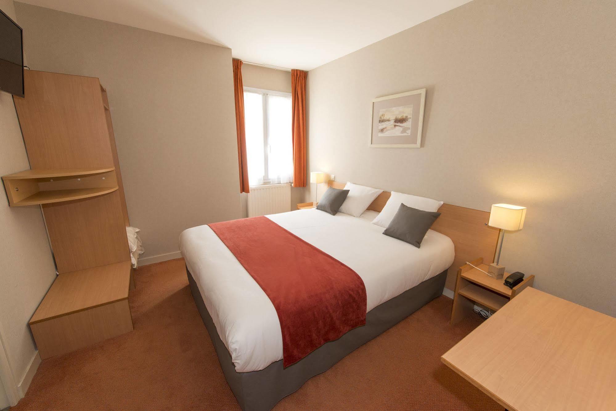 The Originals City, Hotel La Saulaie, Saumur Ouest Doué-la-Fontaine Zewnętrze zdjęcie